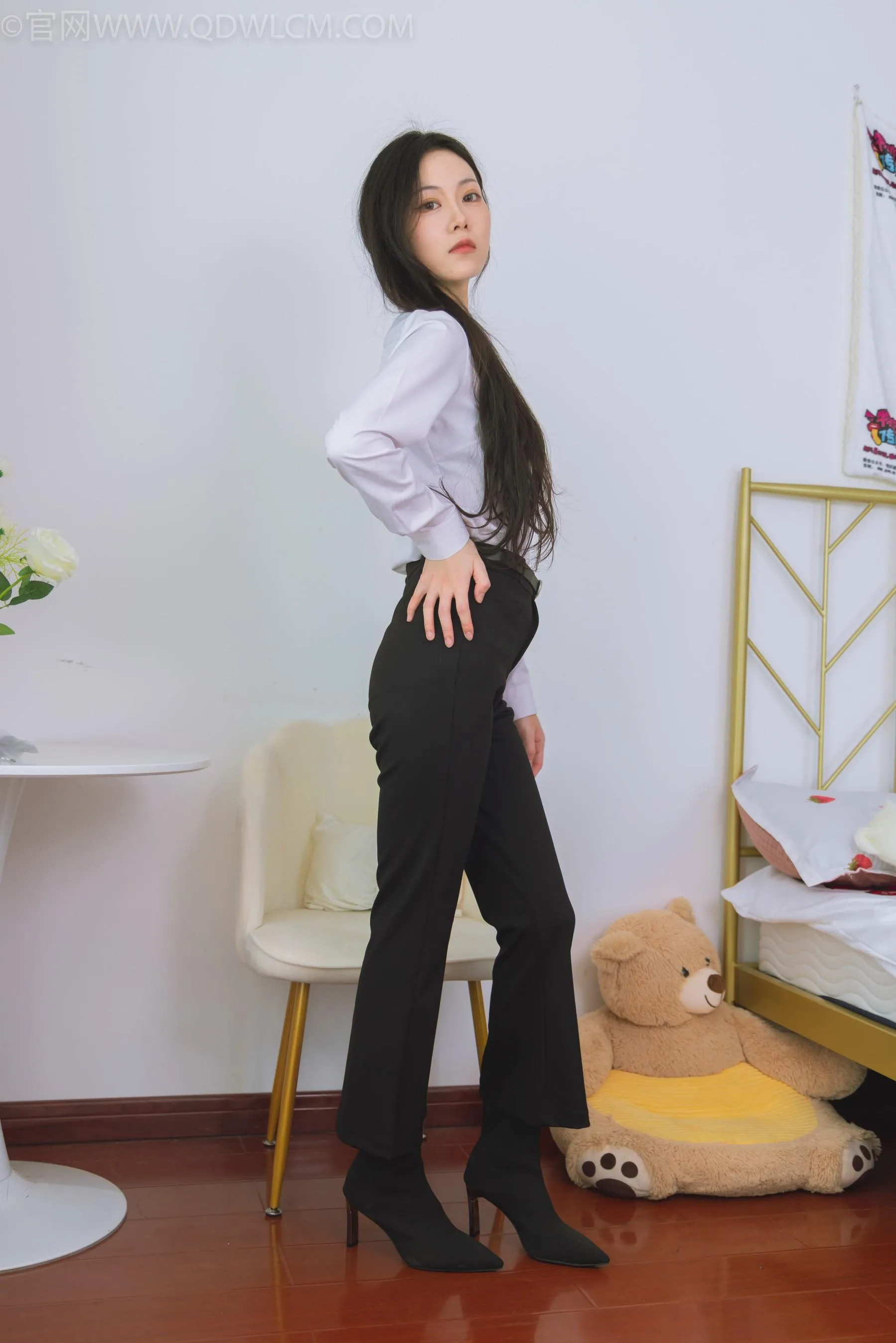 物恋传媒 NO.1503 康康-冷色月光 [151P]插图4